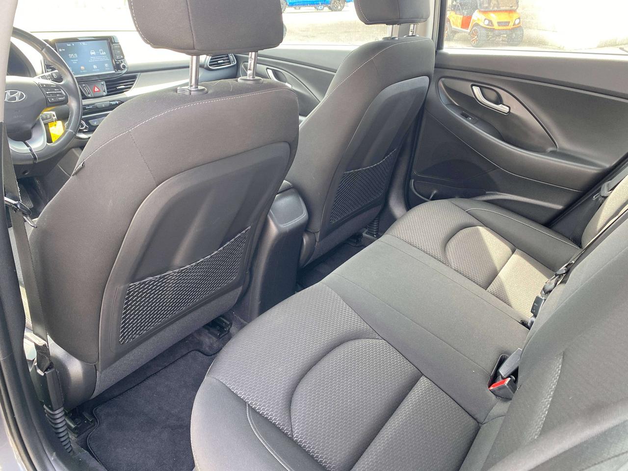 2019 Hyundai Elantra PREFERRED, CLEAN CARFAX, HEATED SEATS / WHEEL! Photo