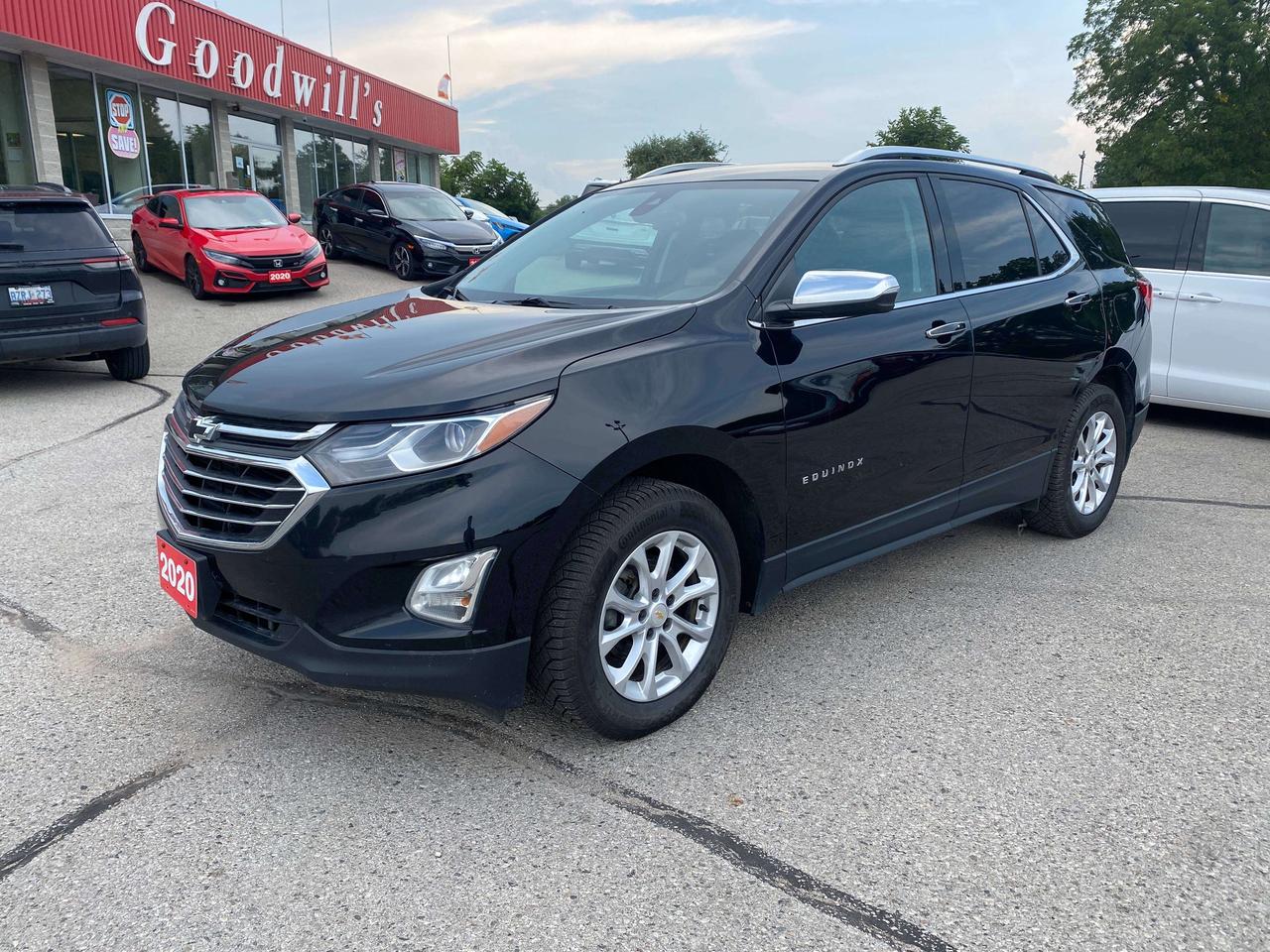2020 Chevrolet Equinox PREMIER, AWD, REMOTE START, HEATED LEATHER SEATS! - Photo #4
