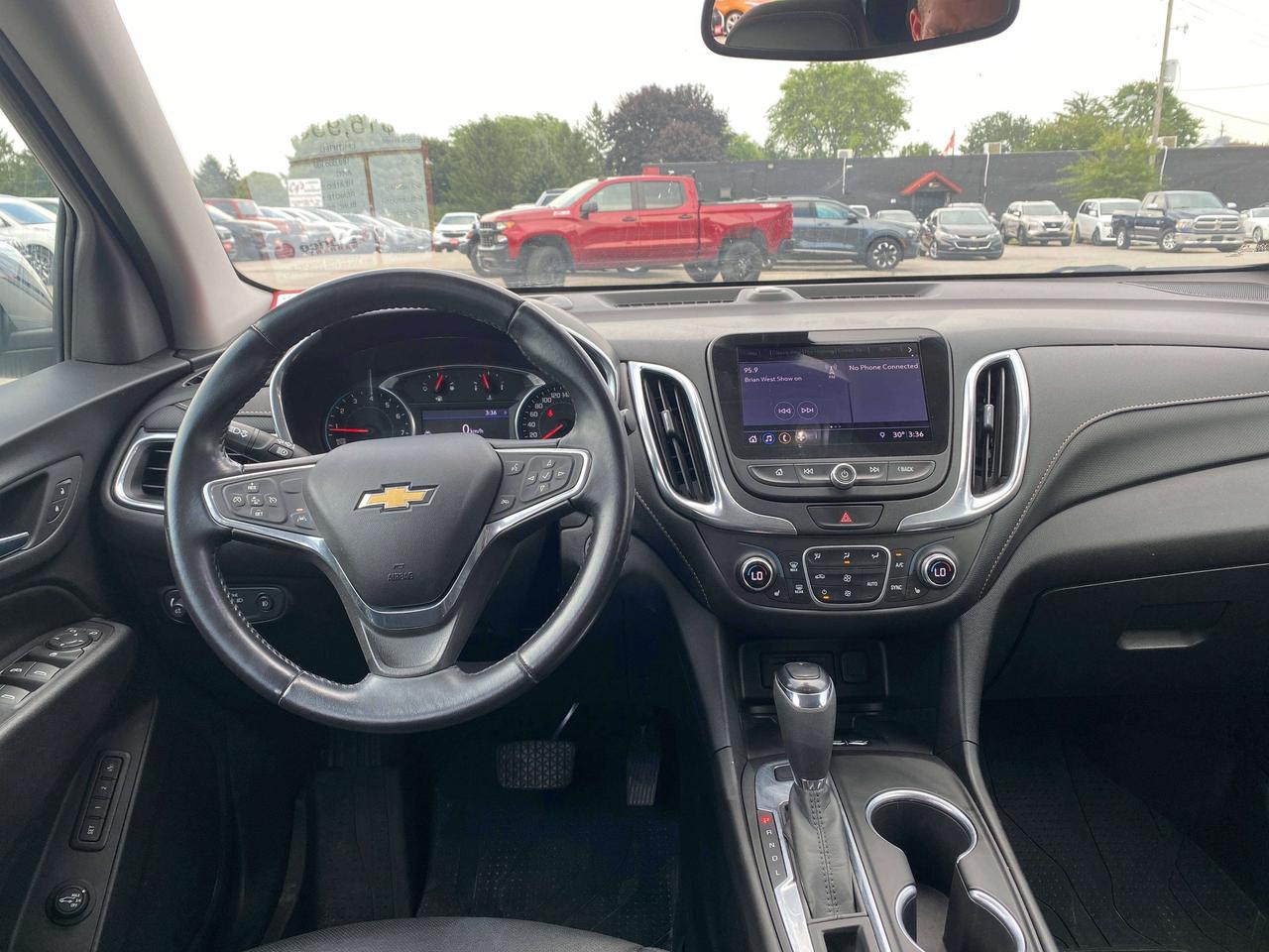 2020 Chevrolet Equinox PREMIER, AWD, REMOTE START, HEATED LEATHER SEATS! - Photo #13