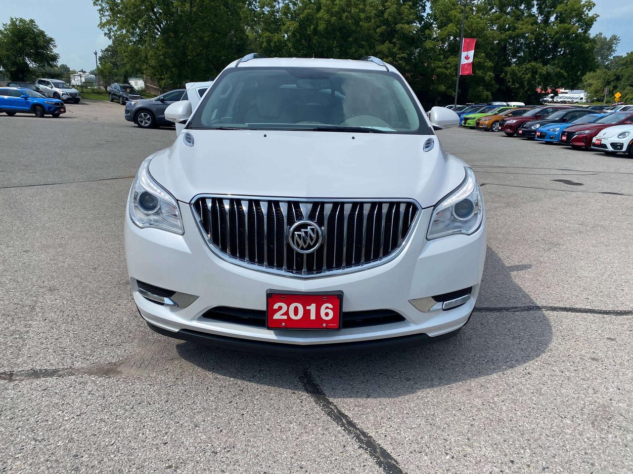 2016 Buick Enclave LEATHER, AWD, CLEAN CARFAX, 7 PASS, REMOTE START! Photo