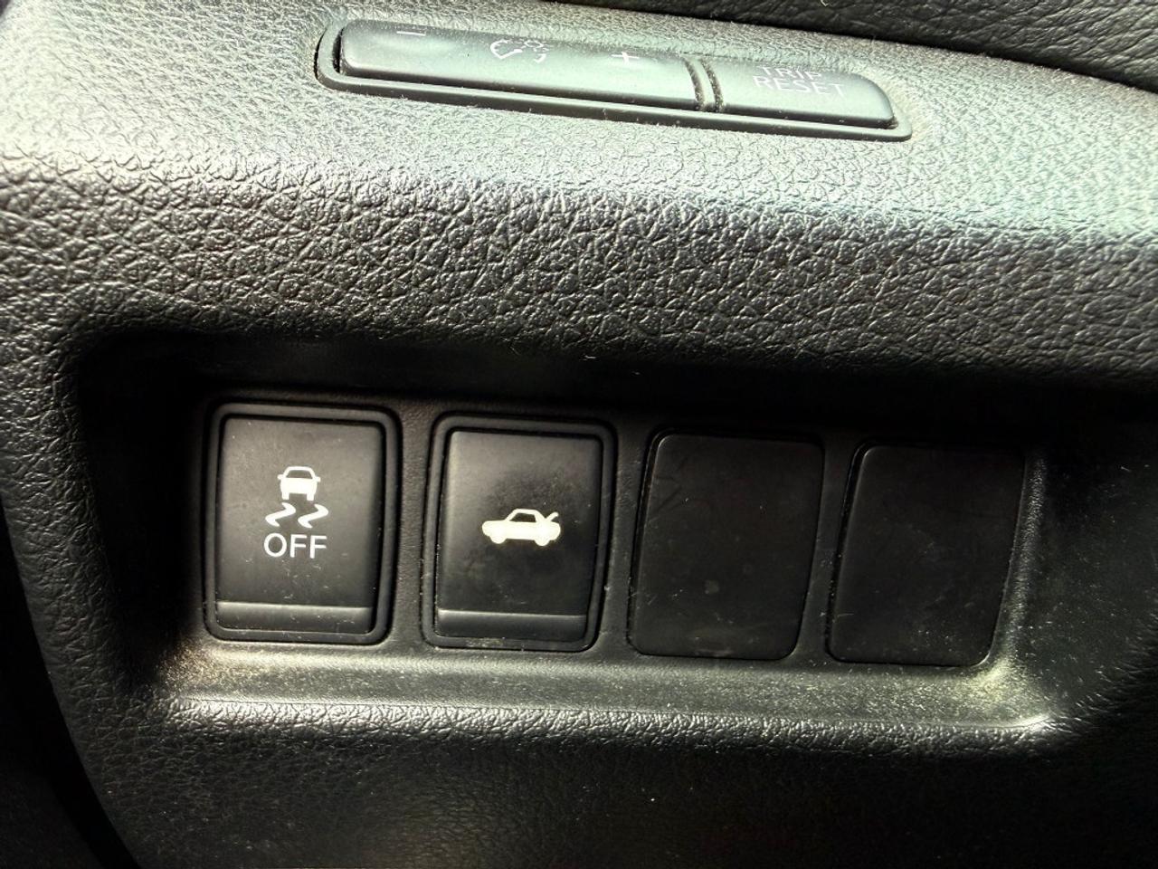 2015 Nissan Altima 2.5 S 4dr Sedan CVT Photo
