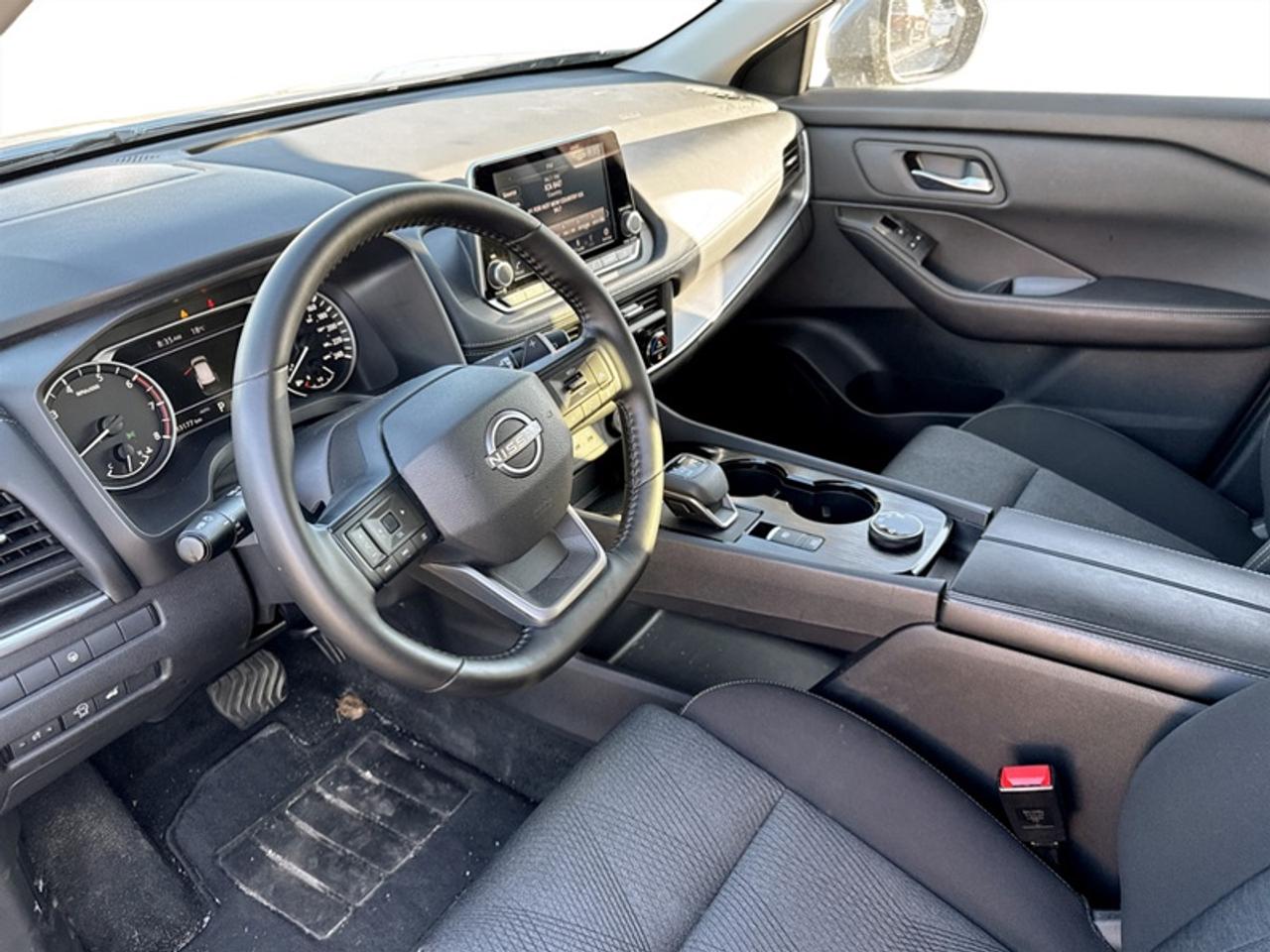 2026 Nissan Rogue SV Moonroof  **PANO ROOF - PWR GATE** Photo