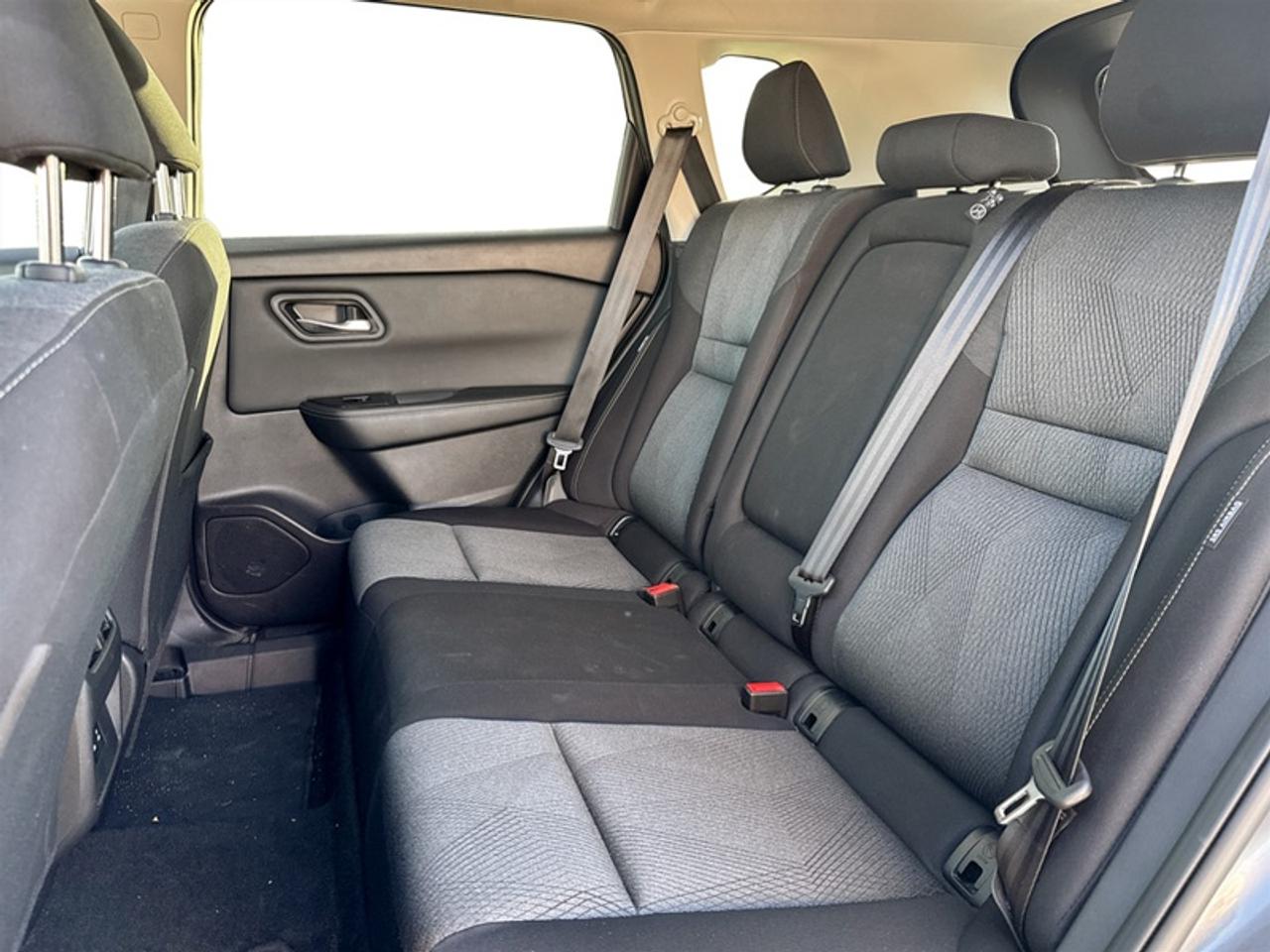 2026 Nissan Rogue SV Moonroof  **PANO ROOF - PWR GATE** Photo