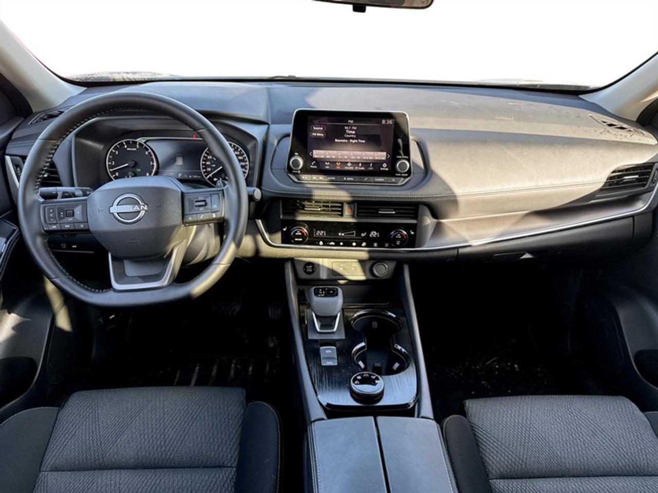 2026 Nissan Rogue SV Moonroof  **PANO ROOF - PWR GATE** Photo