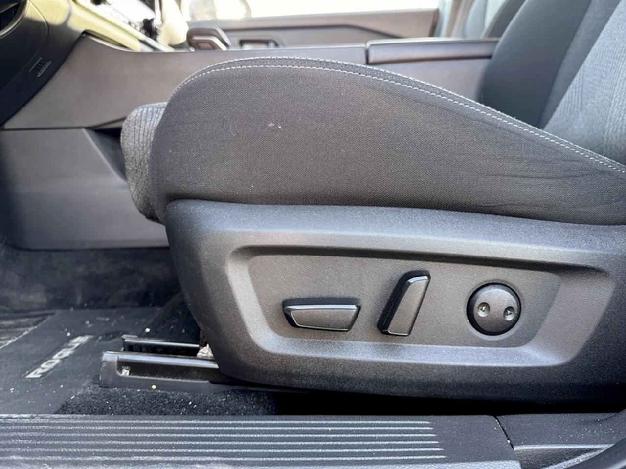 2026 Nissan Rogue SV Moonroof  **PANO ROOF - PWR GATE** Photo
