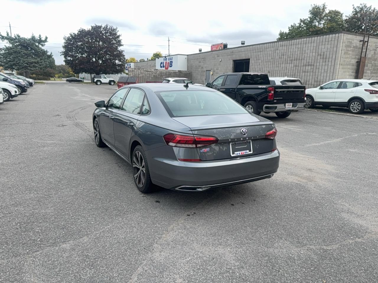 2022 Volkswagen Passat 2.0T Limited Edition Photo2