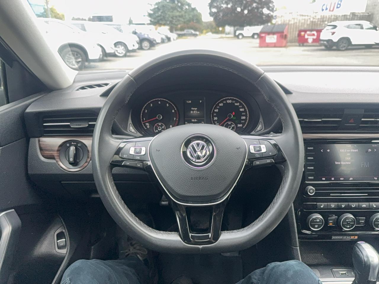 2022 Volkswagen Passat 2.0T Limited Edition Photo
