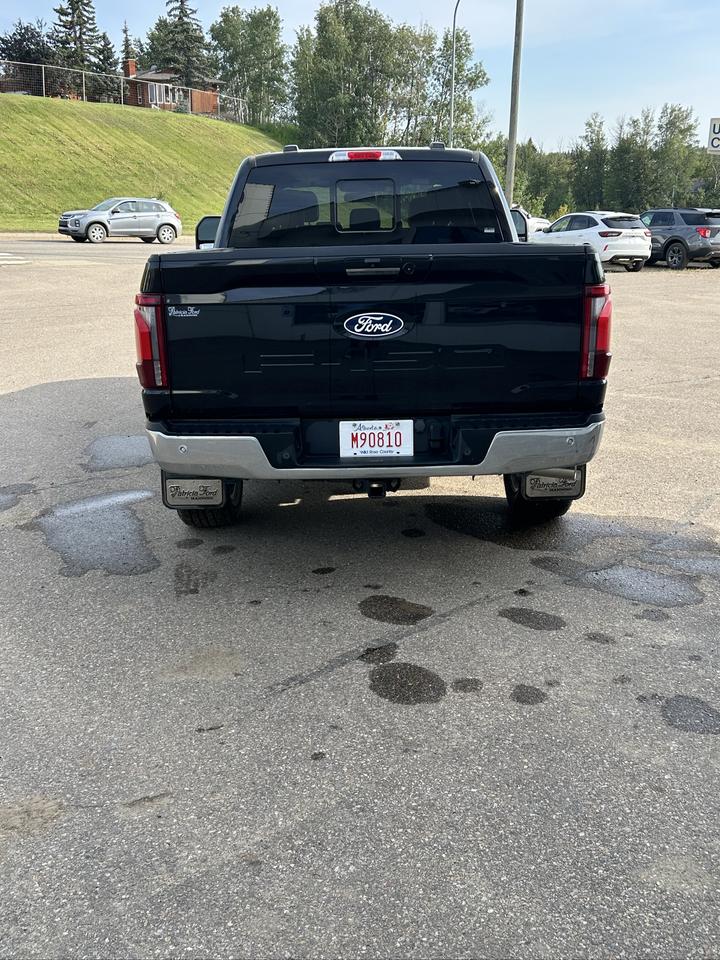 2024 Ford F-150 Lariat Photo3