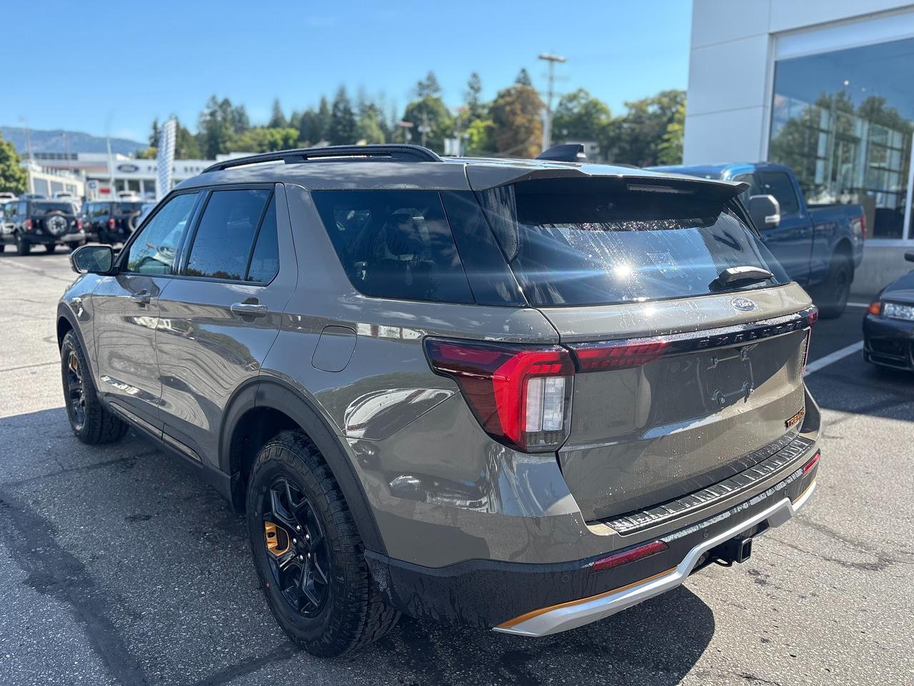 2026 Ford Explorer TREMOR Photo2