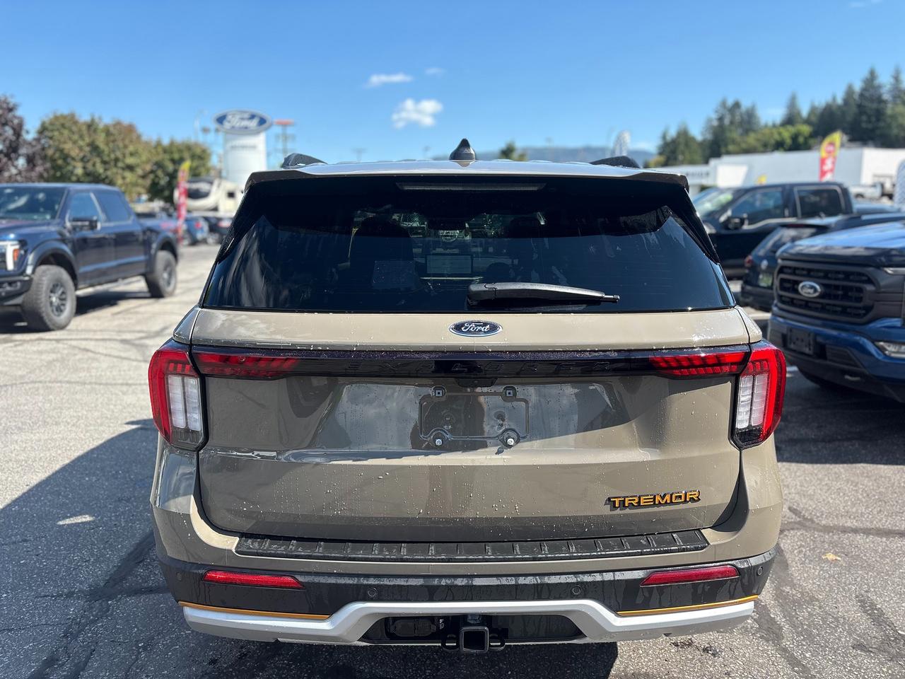 2026 Ford Explorer TREMOR Photo3