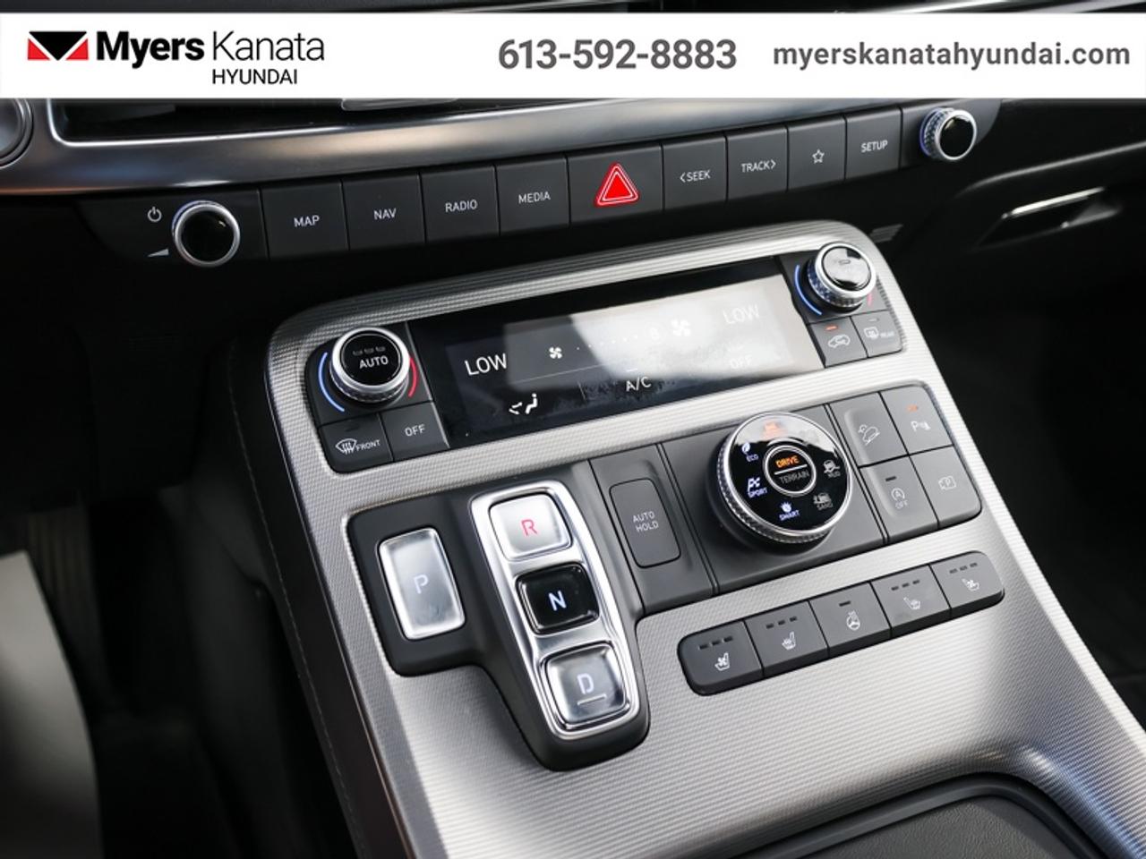 2025 Hyundai PALISADE Ultimate Calligraphy 7-Passenger Photo