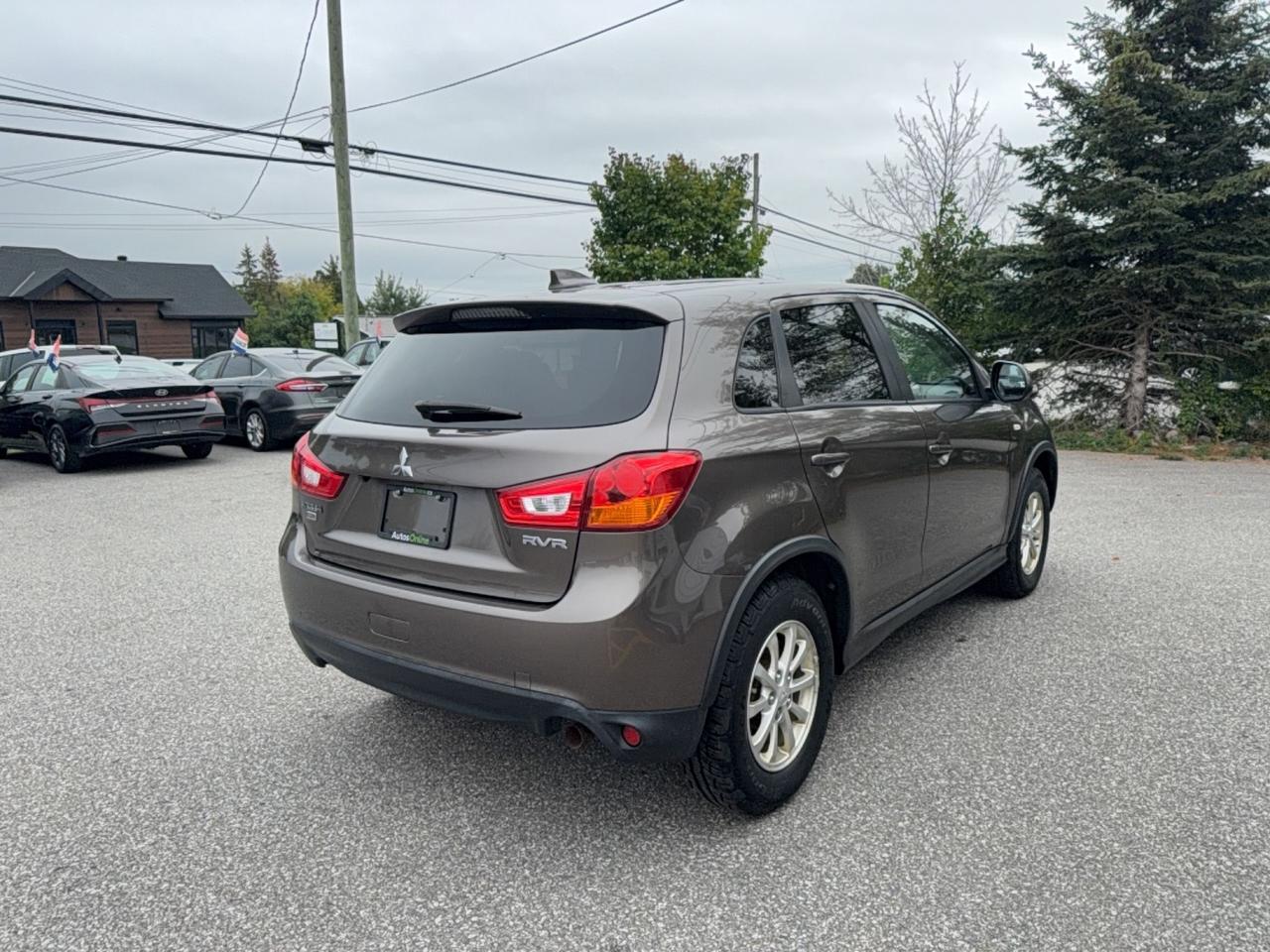 2017 Mitsubishi RVR SE Photo4