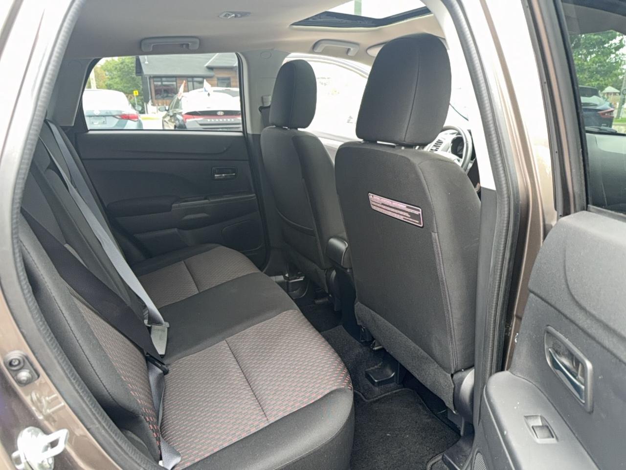 2017 Mitsubishi RVR SE Photo