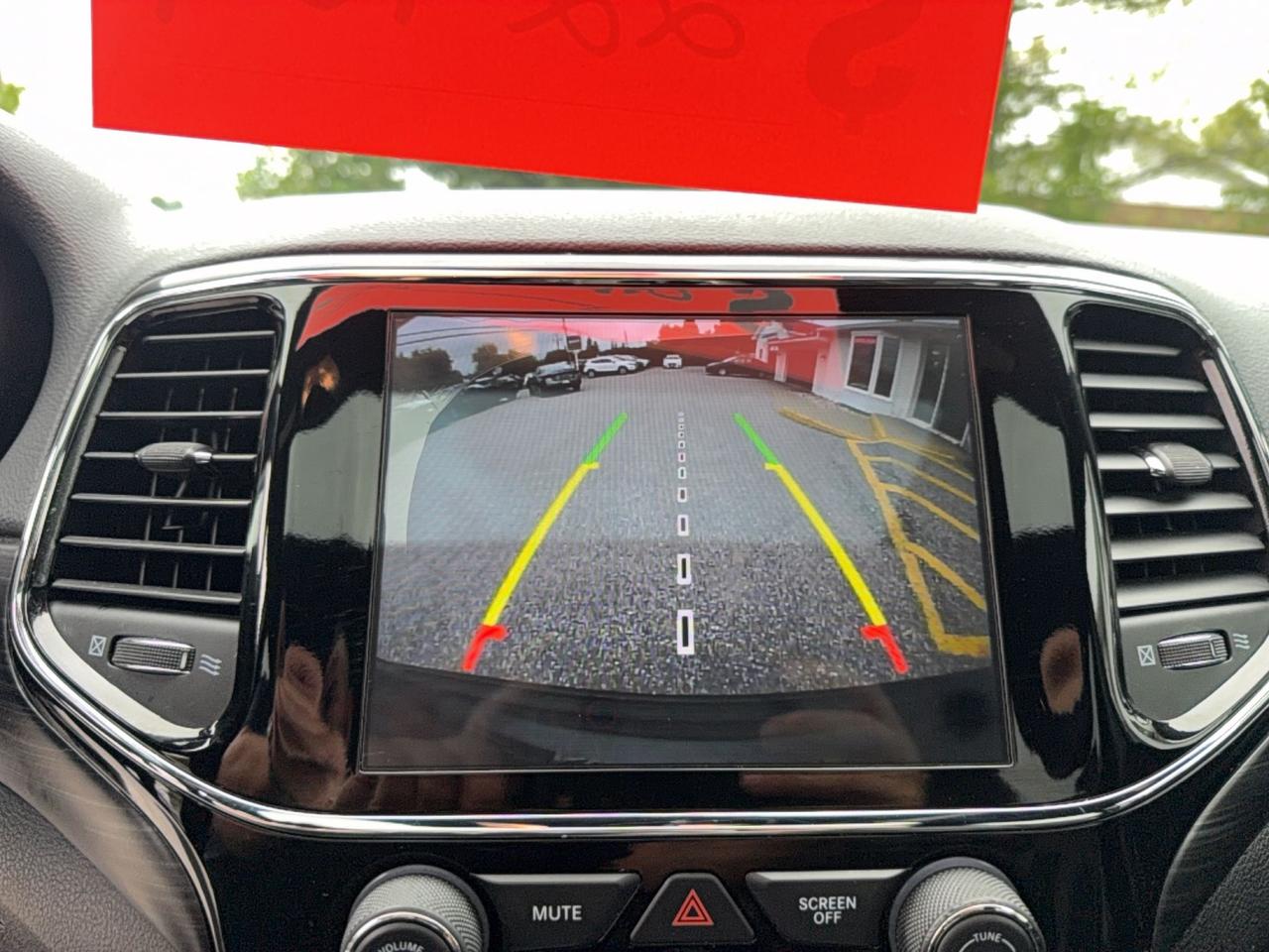 2019 Jeep Grand Cherokee ALTITUDE-4X4-SUNROOF-LEATHER-LOADED BEAUTY! Photo