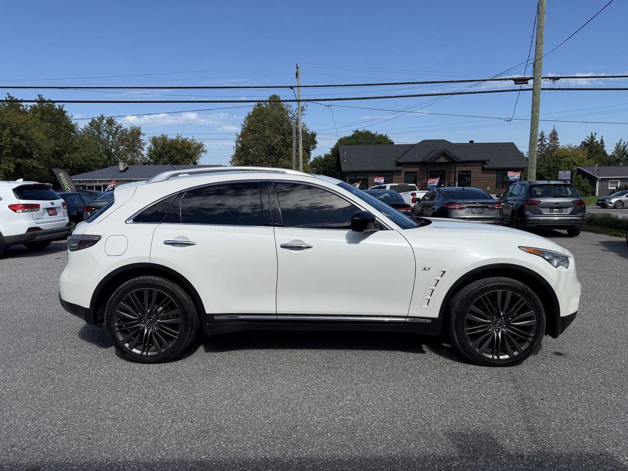 2017 Infiniti QX70 LIMITED-NAV-SUNROOF-DRIVE ASSIST-HEATED AC LEATHER SEATS Photo