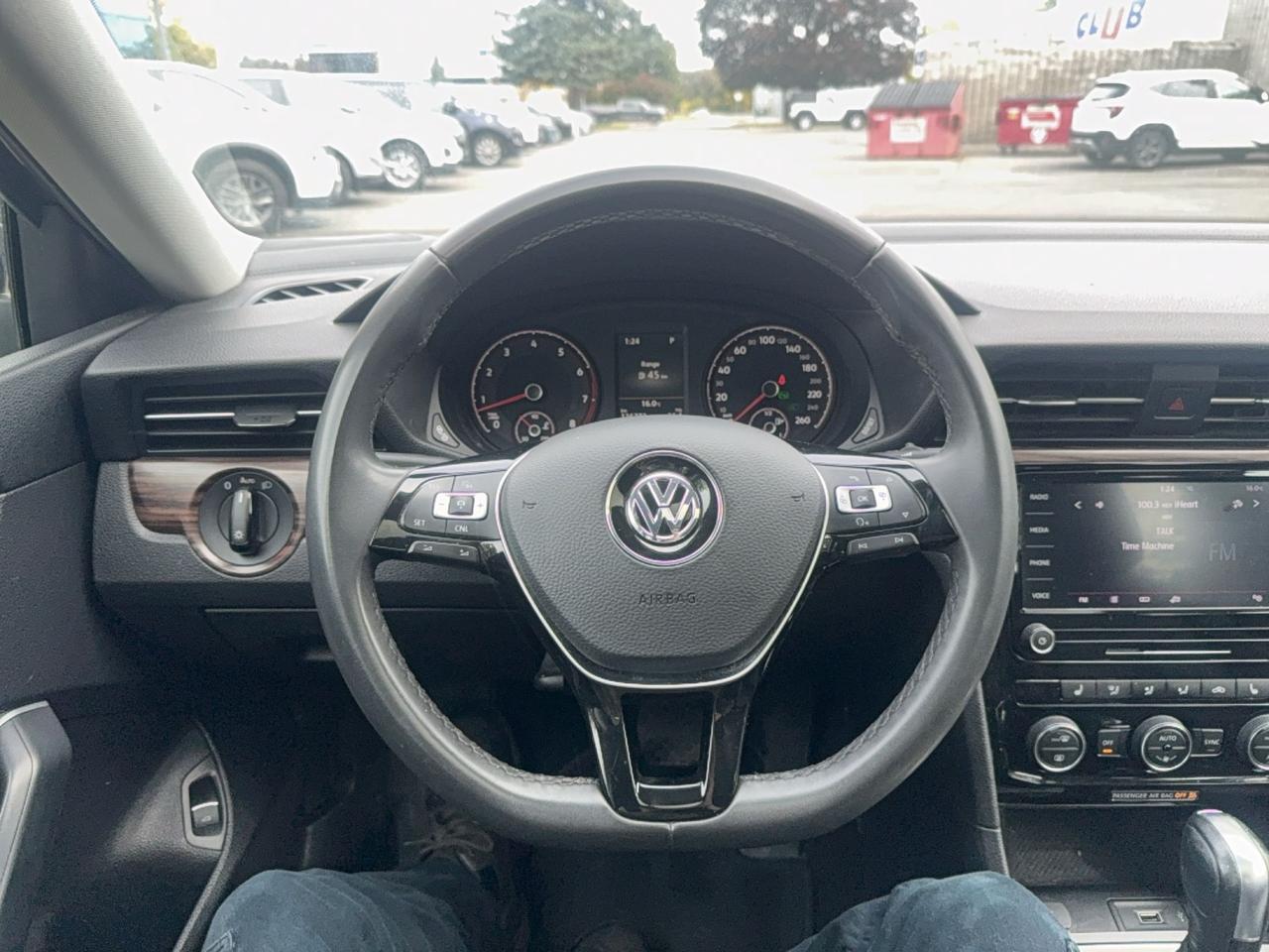 2022 Volkswagen Passat 2.0T Limited Edition