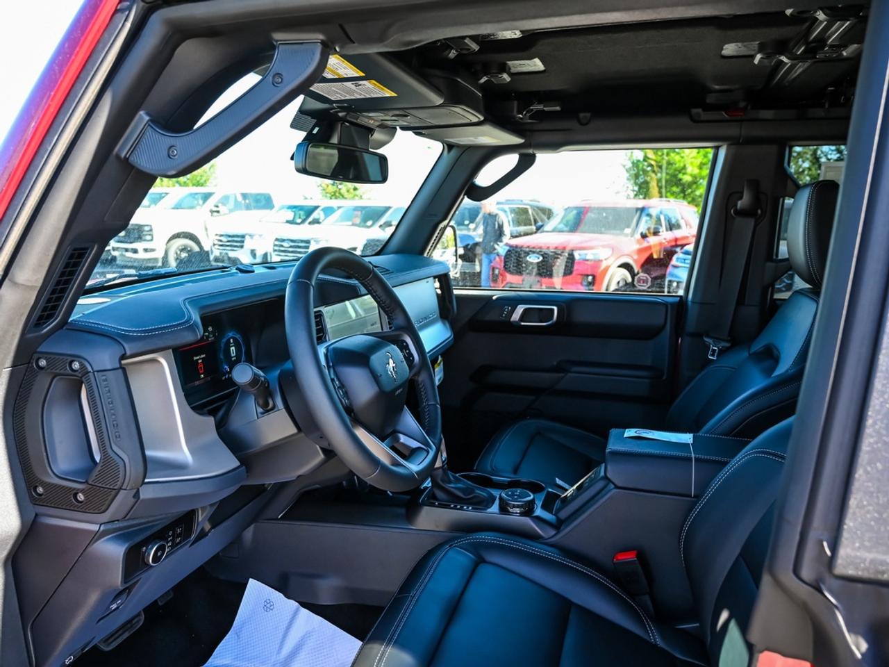 2026 Ford Bronco Outer Banks Photo