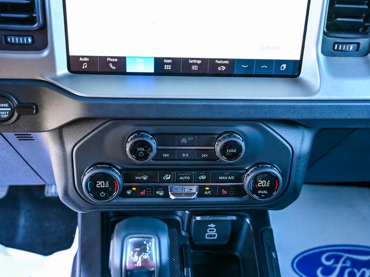 2026 Ford Bronco Outer Banks Photo