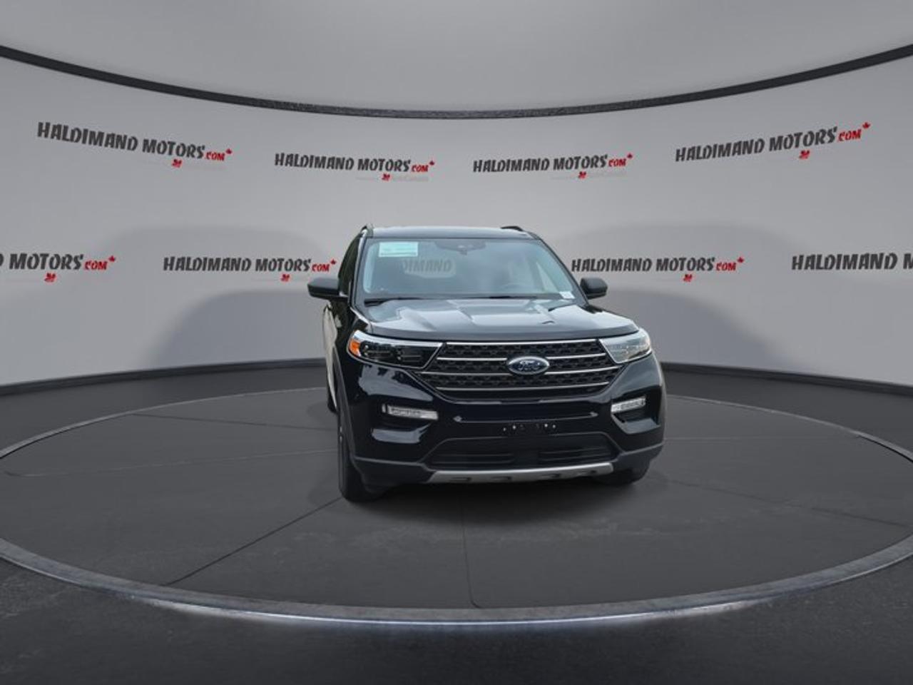 2022 Ford Explorer XLT 4WD | One Owner | No Accidents | Leather Seats Photo