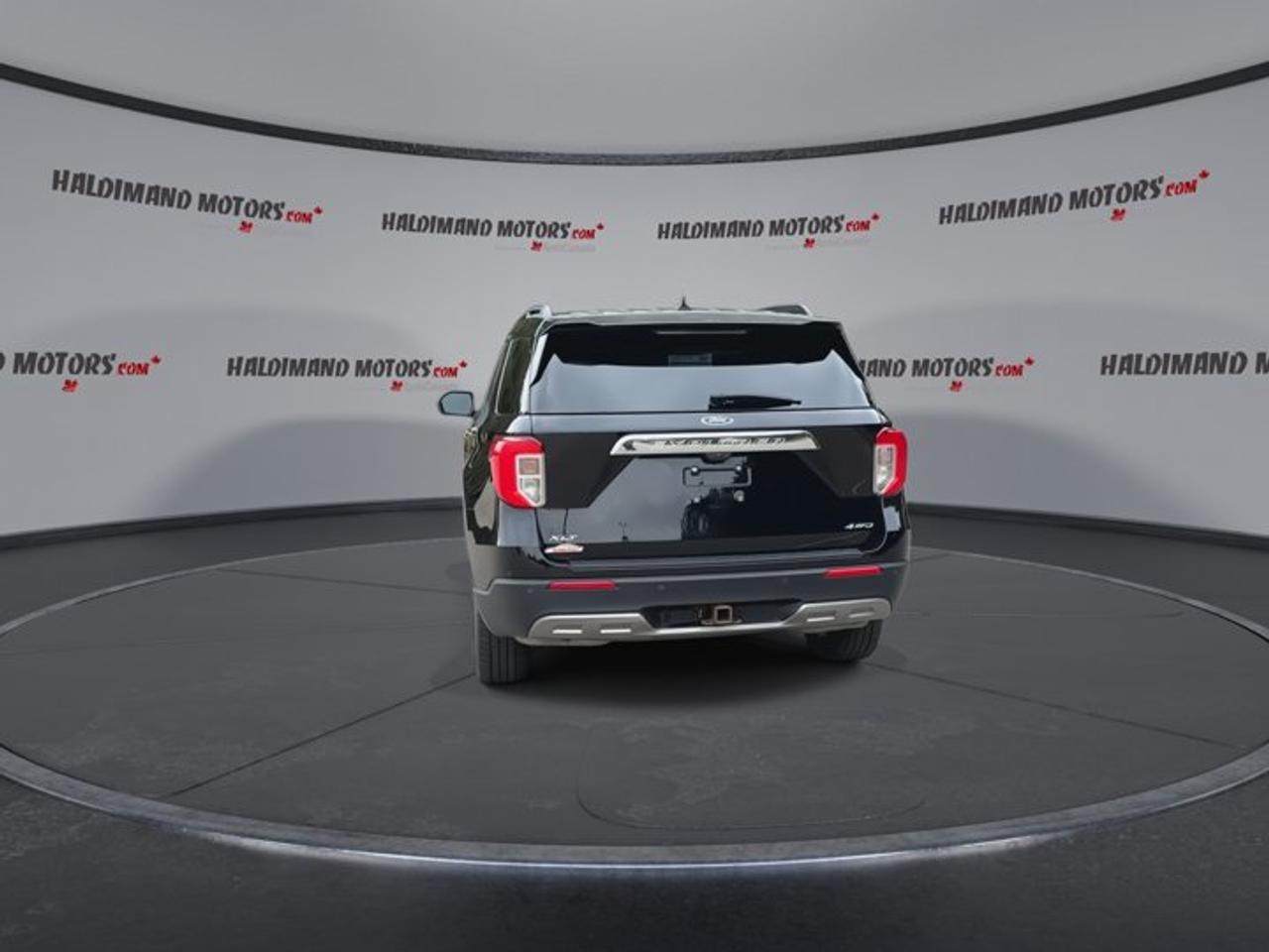 2022 Ford Explorer XLT 4WD | One Owner | No Accidents | Leather Seats Photo
