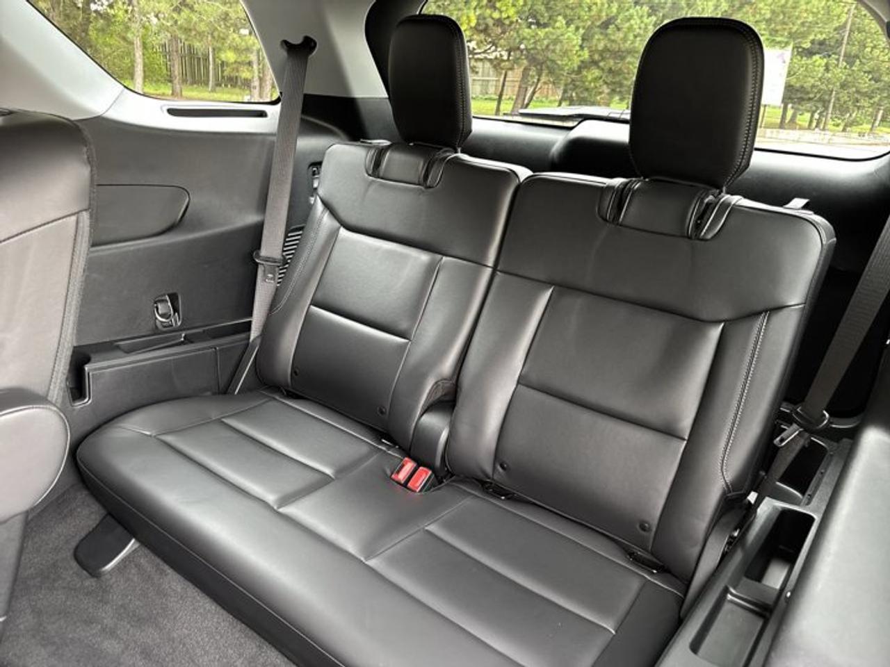2022 Ford Explorer XLT 4WD | One Owner | No Accidents | Leather Seats Photo