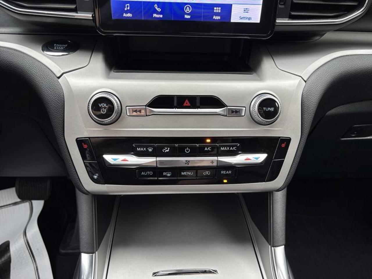 2022 Ford Explorer XLT 4WD | One Owner | No Accidents | Leather Seats Photo