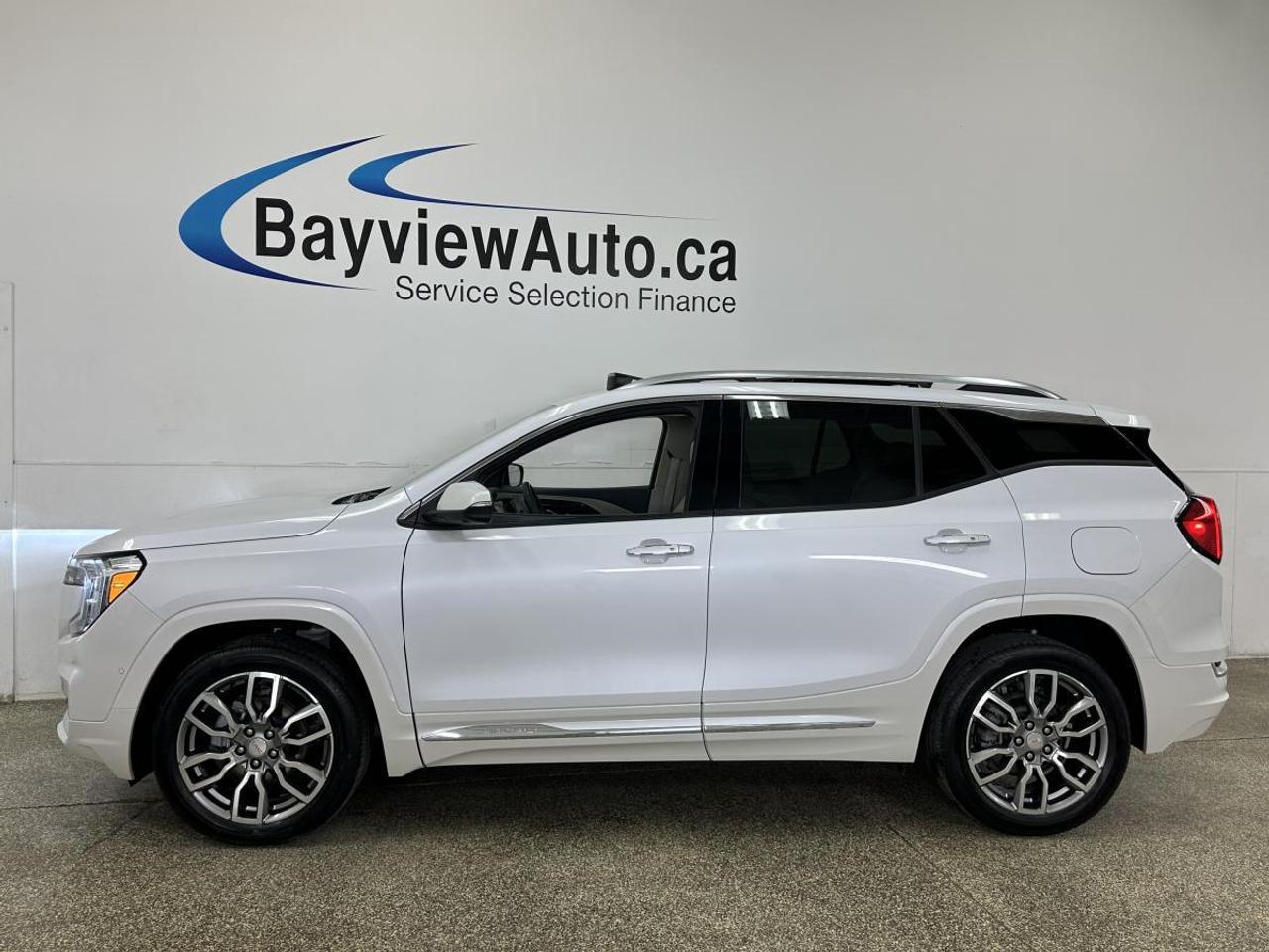 2024 GMC Terrain Denali DENALI/AWD/13000KM/PANOROOF/NAV/LEATHER/1 OWNER! Photo3