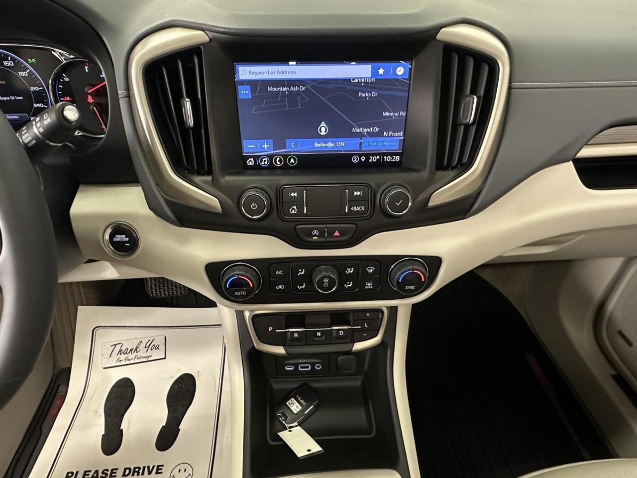 2024 GMC Terrain Denali DENALI/AWD/13000KM/PANOROOF/NAV/LEATHER/1 OWNER! Photo