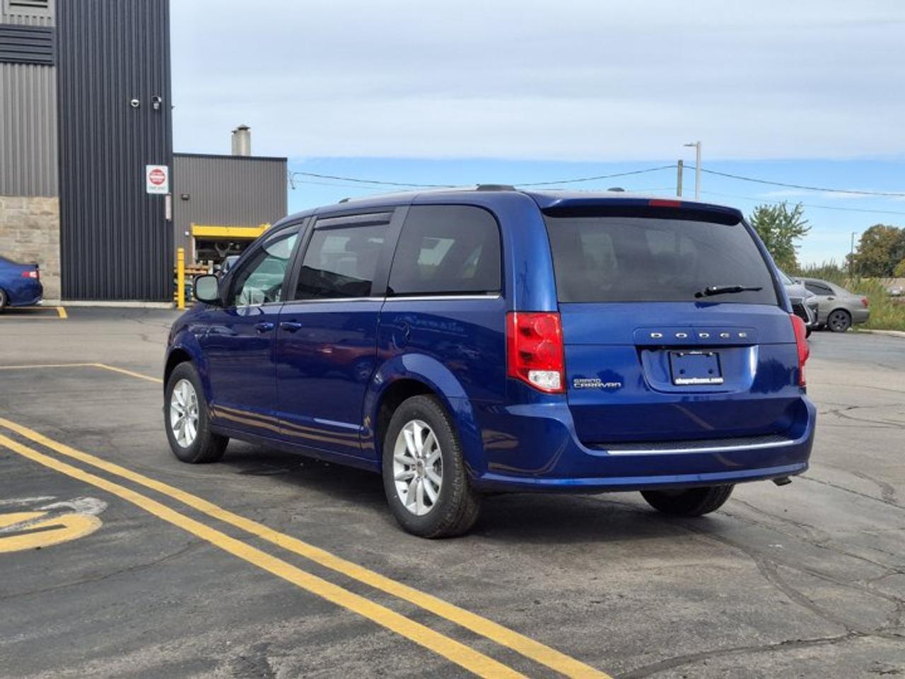 2019 Dodge Grand Caravan SXT Premium Plus | Navi | DVD | Split Leather + Suede | Power Tailgate + Sliding Doors| and More ! Photo