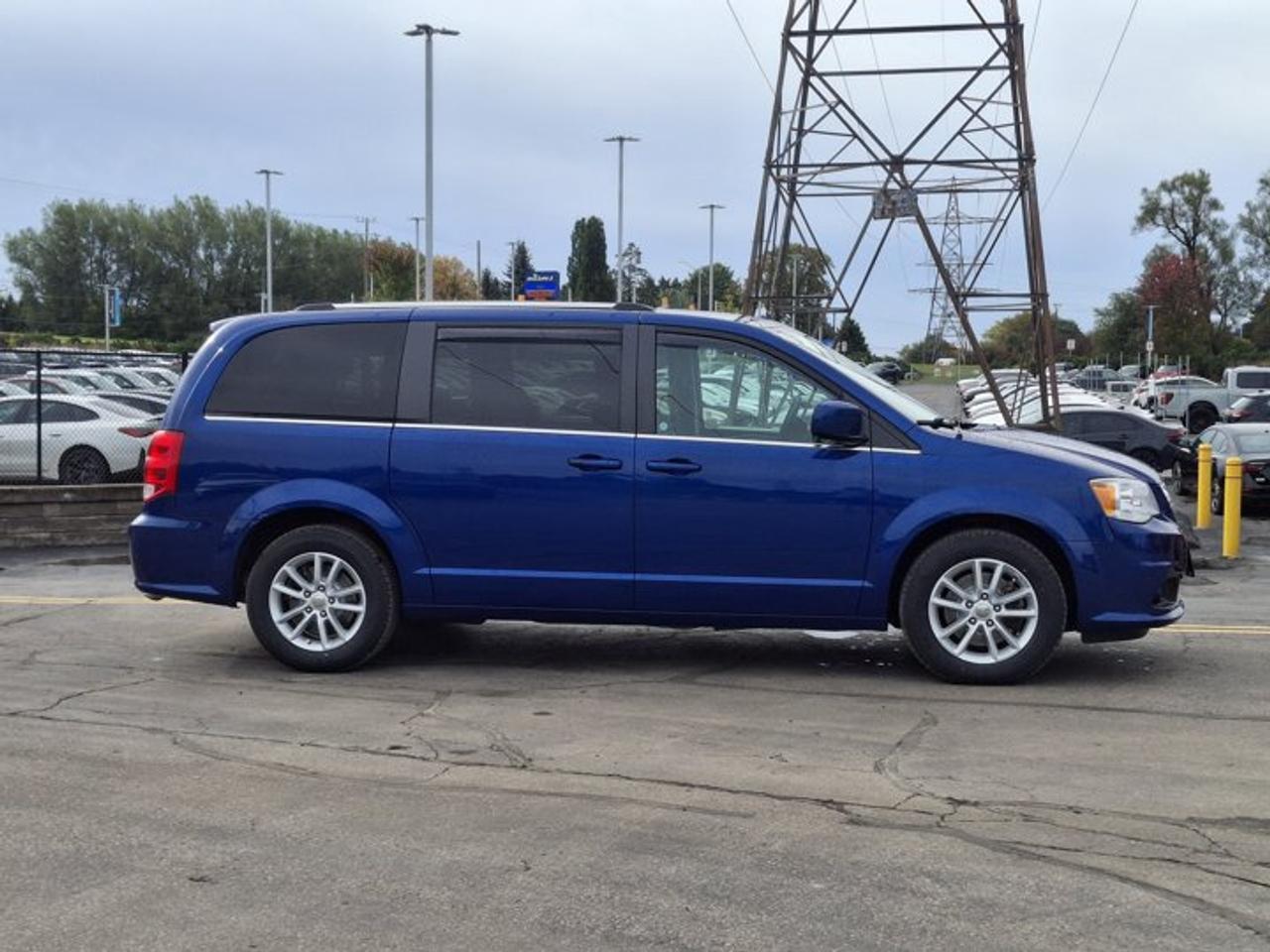 2019 Dodge Grand Caravan SXT Premium Plus | Navi | DVD | Split Leather + Suede | Power Tailgate + Sliding Doors| and More ! Photo