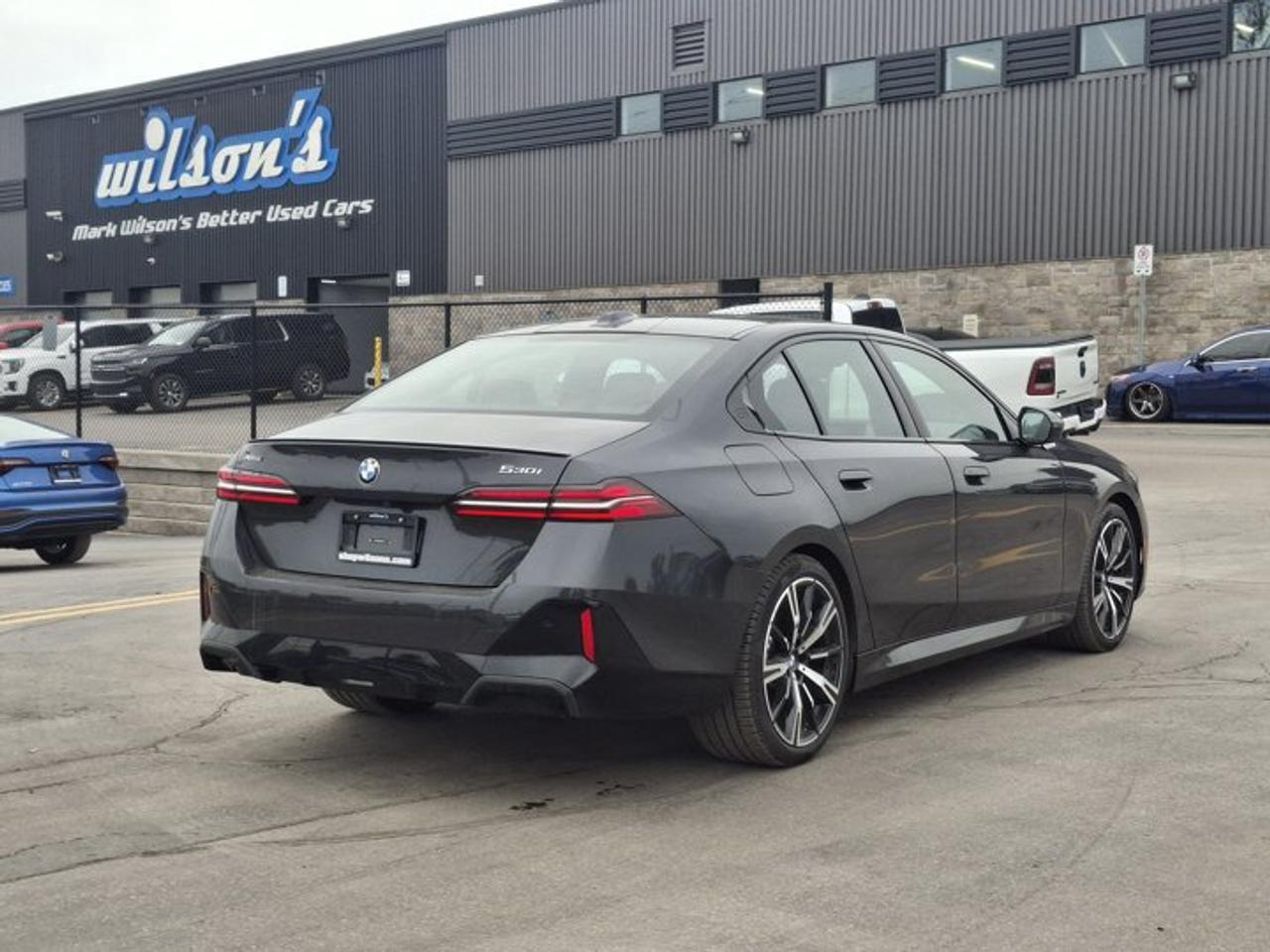 2024 BMW 5 Series 530i xDrive | Premium Pkg | HUD | Leather | Sunroof | Nav | Aerial View Display System | Photo