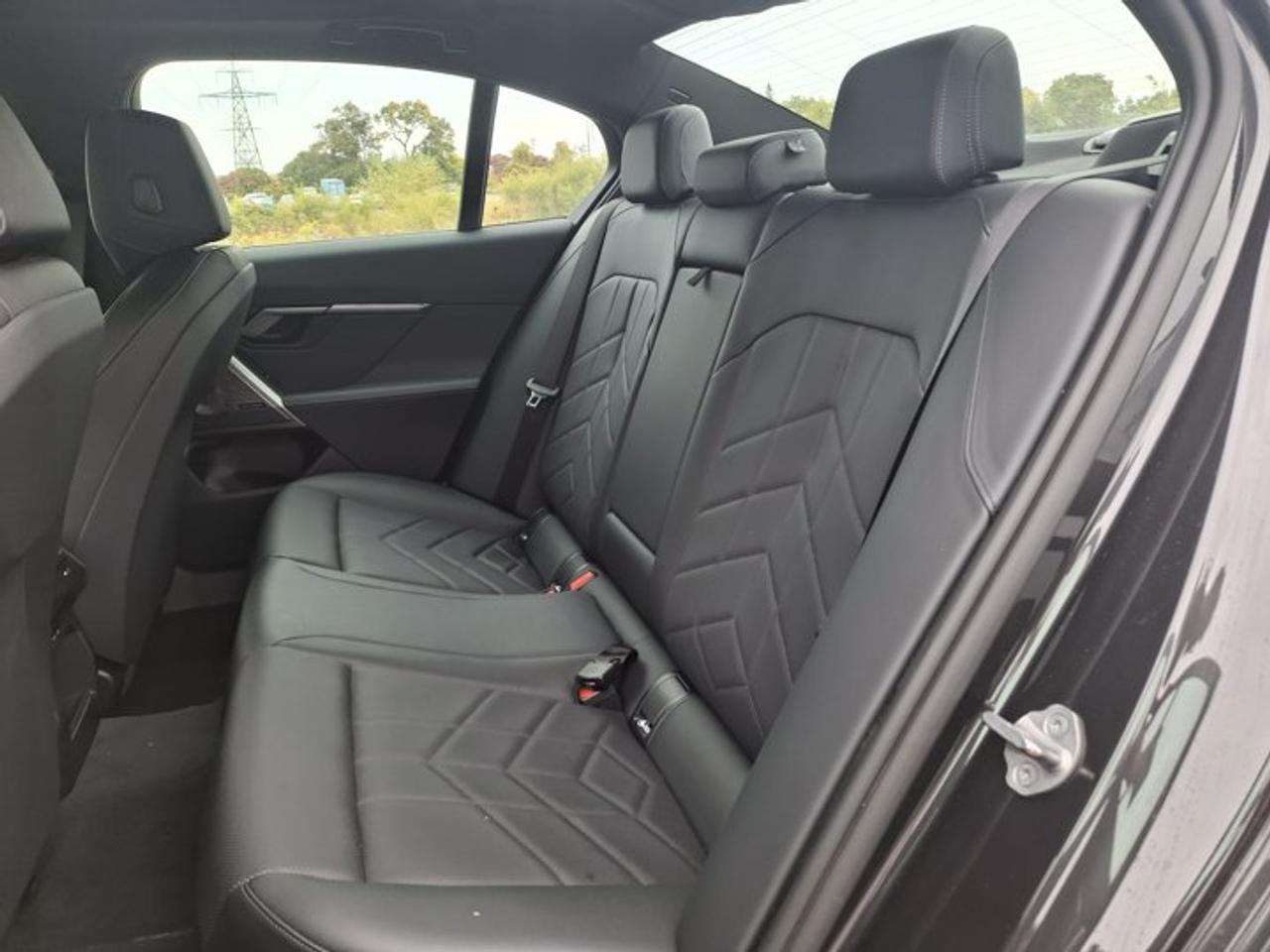 2024 BMW 5 Series 530i xDrive | Premium Pkg | HUD | Leather | Sunroof | Nav | Aerial View Display System | Photo