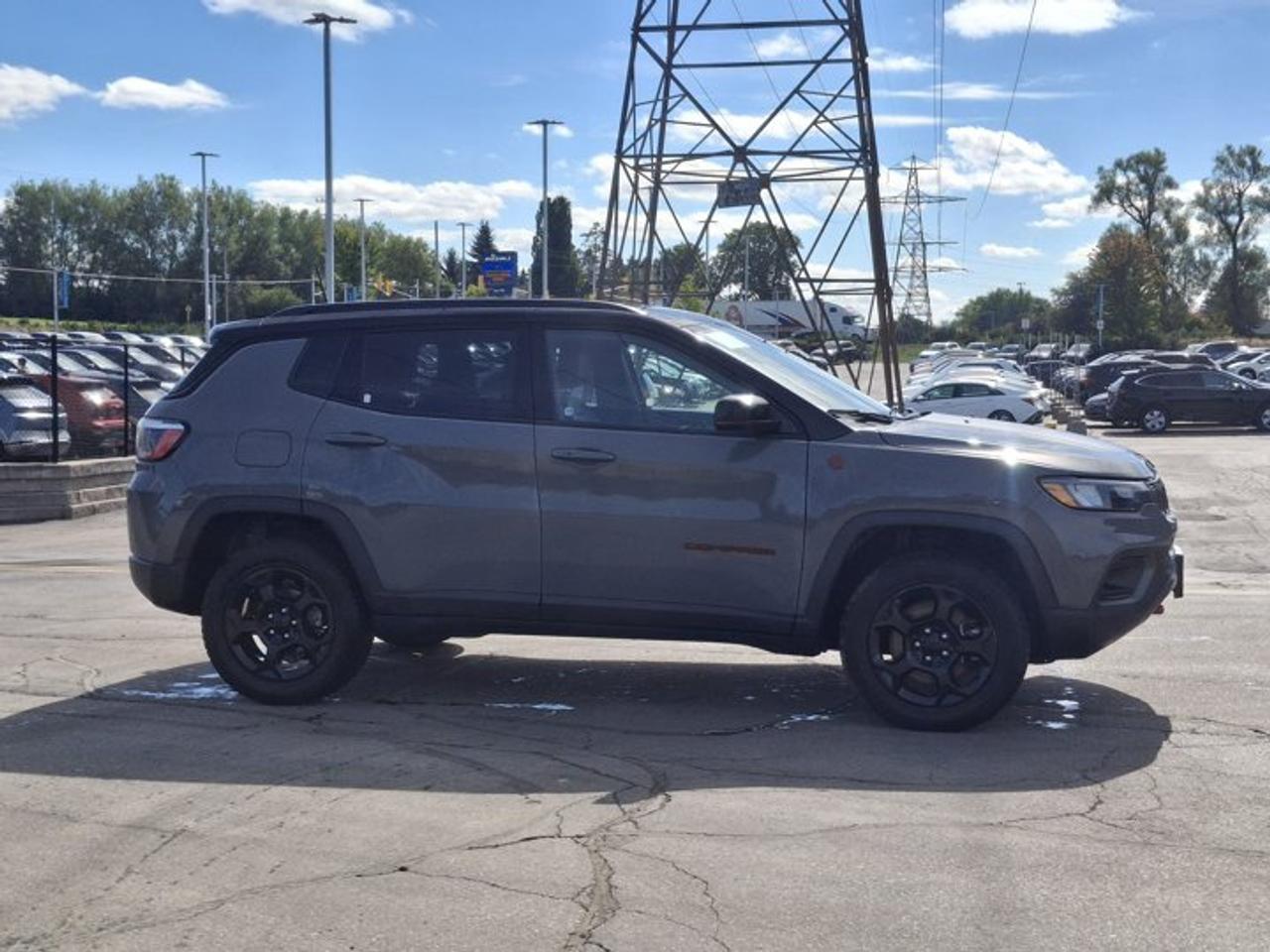 2023 Jeep Compass Trailhawk 4X4 | Leather/Cloth Split | Htd Wheel + Seats | Power Liftgate | Carplay + Android & More! Photo