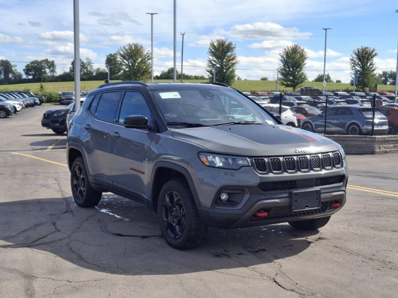 2023 Jeep Compass Trailhawk 4X4 | Leather/Cloth Split | Htd Wheel + Seats | Power Liftgate | Carplay + Android & More! Photo