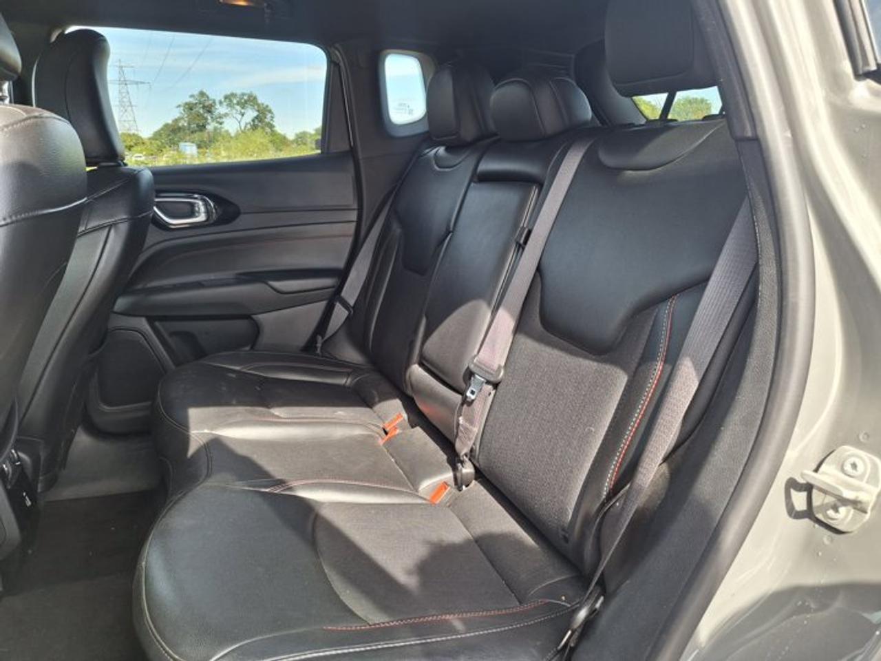 2023 Jeep Compass Trailhawk 4X4 | Leather/Cloth Split | Htd Wheel + Seats | Power Liftgate | Carplay + Android & More! Photo
