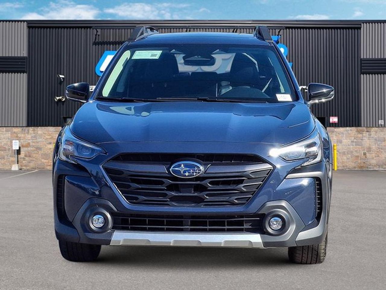 2025 Subaru Outback Limited AWD | Leather | Sunroof | Nav | Harman Kardon Audio | Heated Wheel + Seats | and More ! Photo