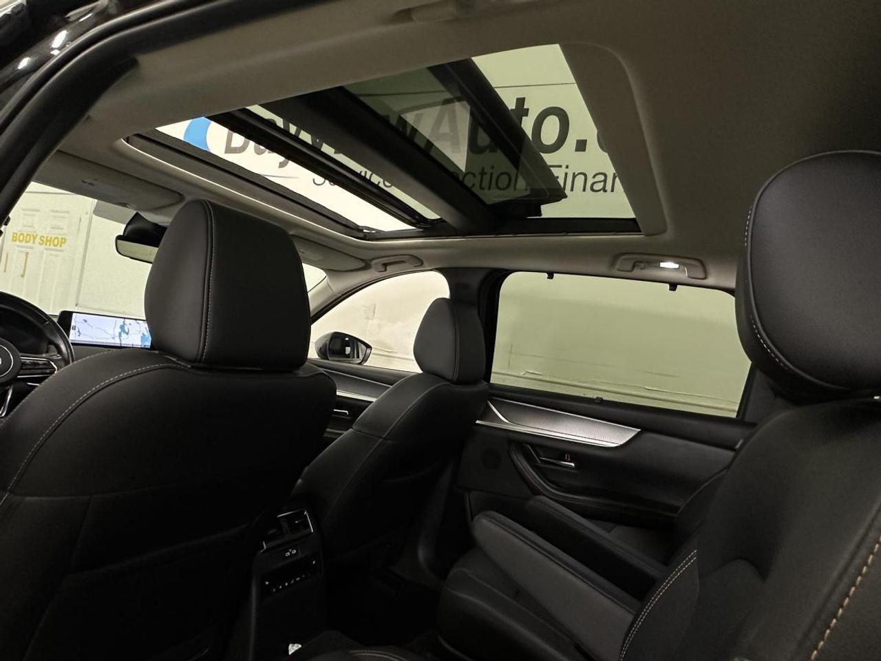 2024 Mazda CX-90 MHEV GT/HYBRID/AWD/HUD/ROOF/NAVI/OFF 1 OWNER LEASE! Photo