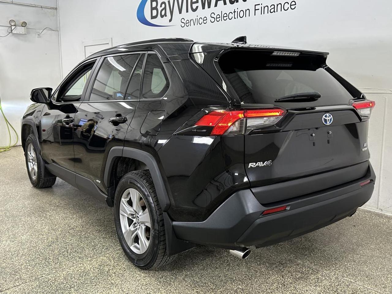 2023 Toyota RAV4 Hybrid HYBRID/LE/AWD/OFF 1 OWNER LEASE! Photo