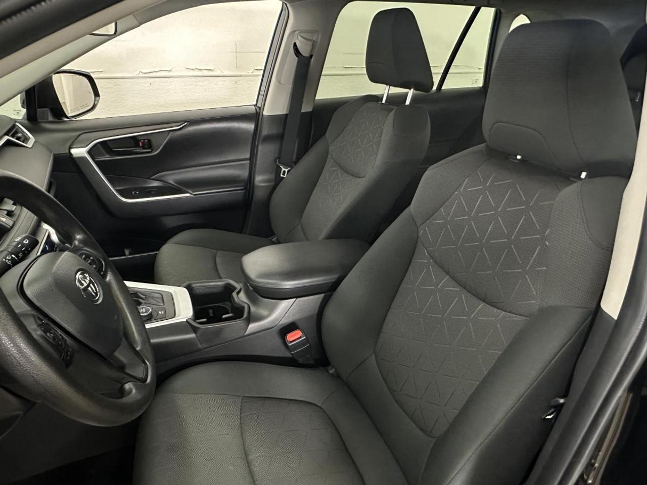 2023 Toyota RAV4 Hybrid HYBRID/LE/AWD/OFF 1 OWNER LEASE! Photo