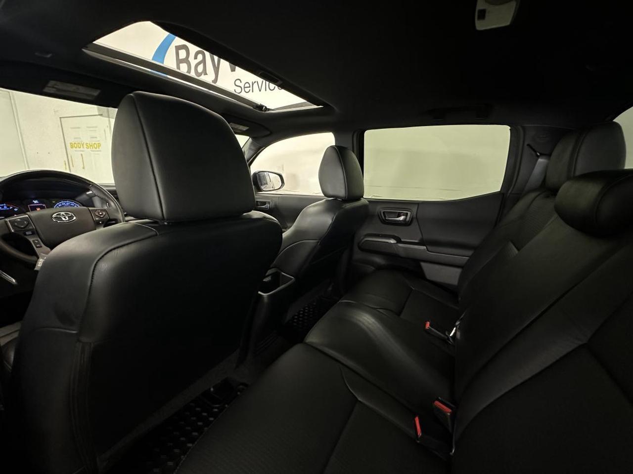 2023 Toyota Tacoma TRD Off Road V6 TRD OFF ROAD/PREMIUM/LEATHER/ROOF/CRAWL CONTROL/51KM! Photo