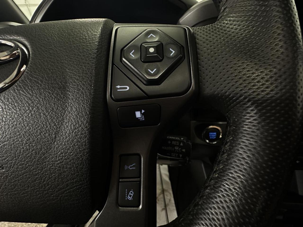 2023 Toyota Tacoma TRD Off Road V6 TRD OFF ROAD/PREMIUM/LEATHER/ROOF/CRAWL CONTROL/51KM! Photo