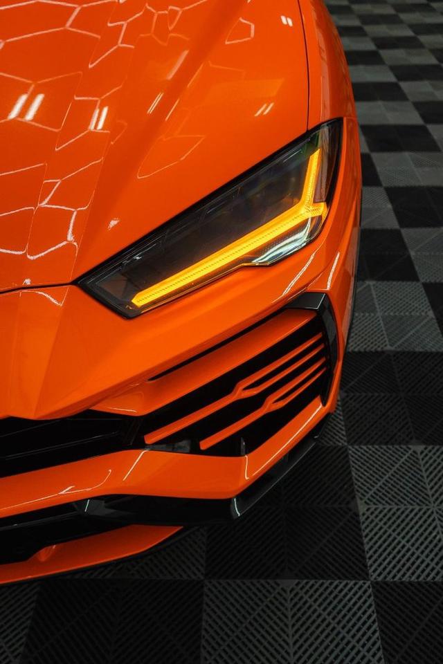 2019 Lamborghini Urus  Photo