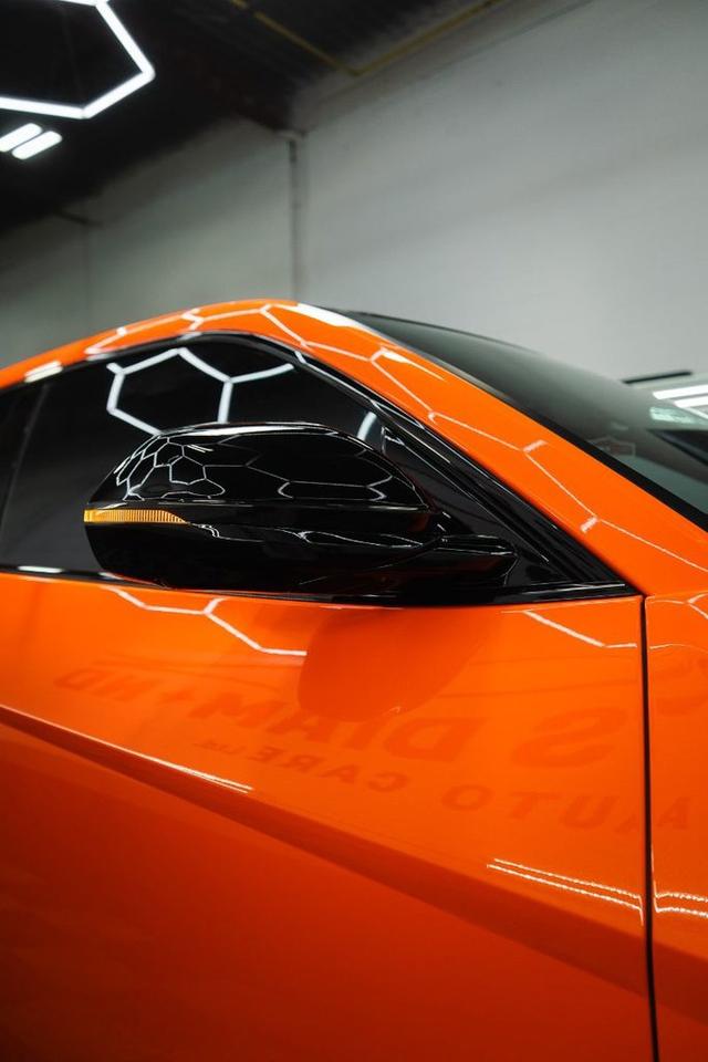 2019 Lamborghini Urus  Photo