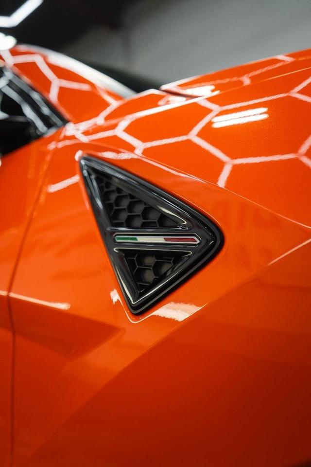 2019 Lamborghini Urus  Photo
