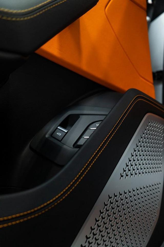 2019 Lamborghini Urus  Photo