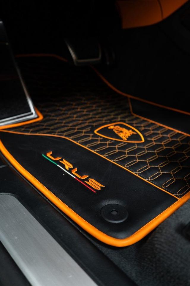 2019 Lamborghini Urus  Photo