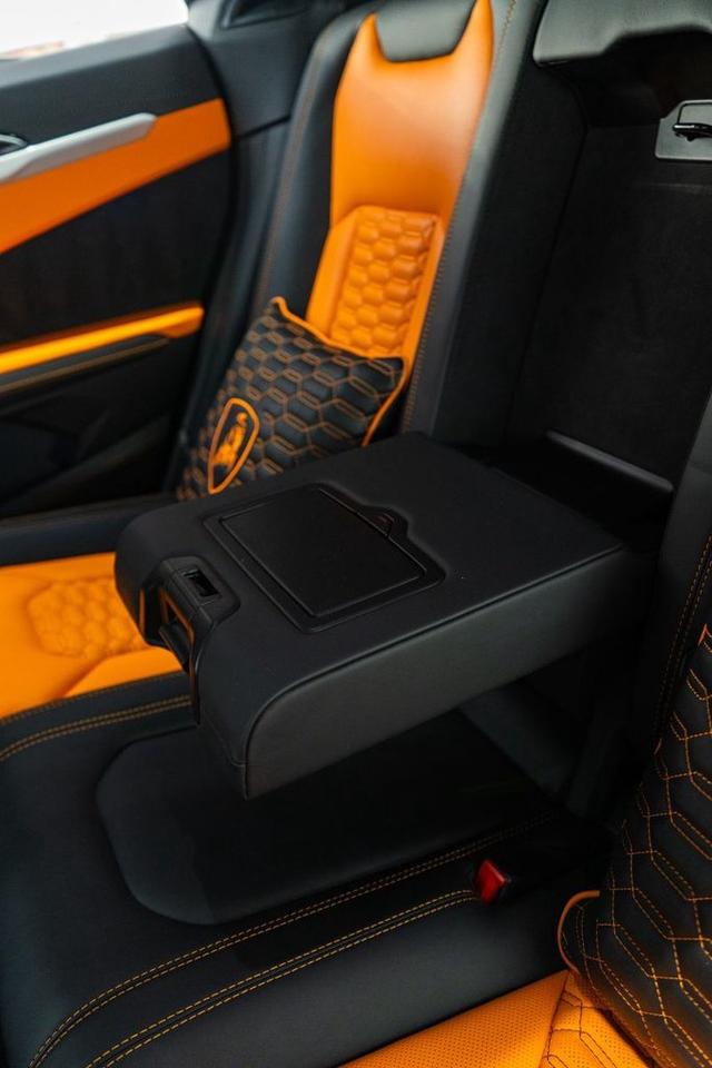 2019 Lamborghini Urus  Photo