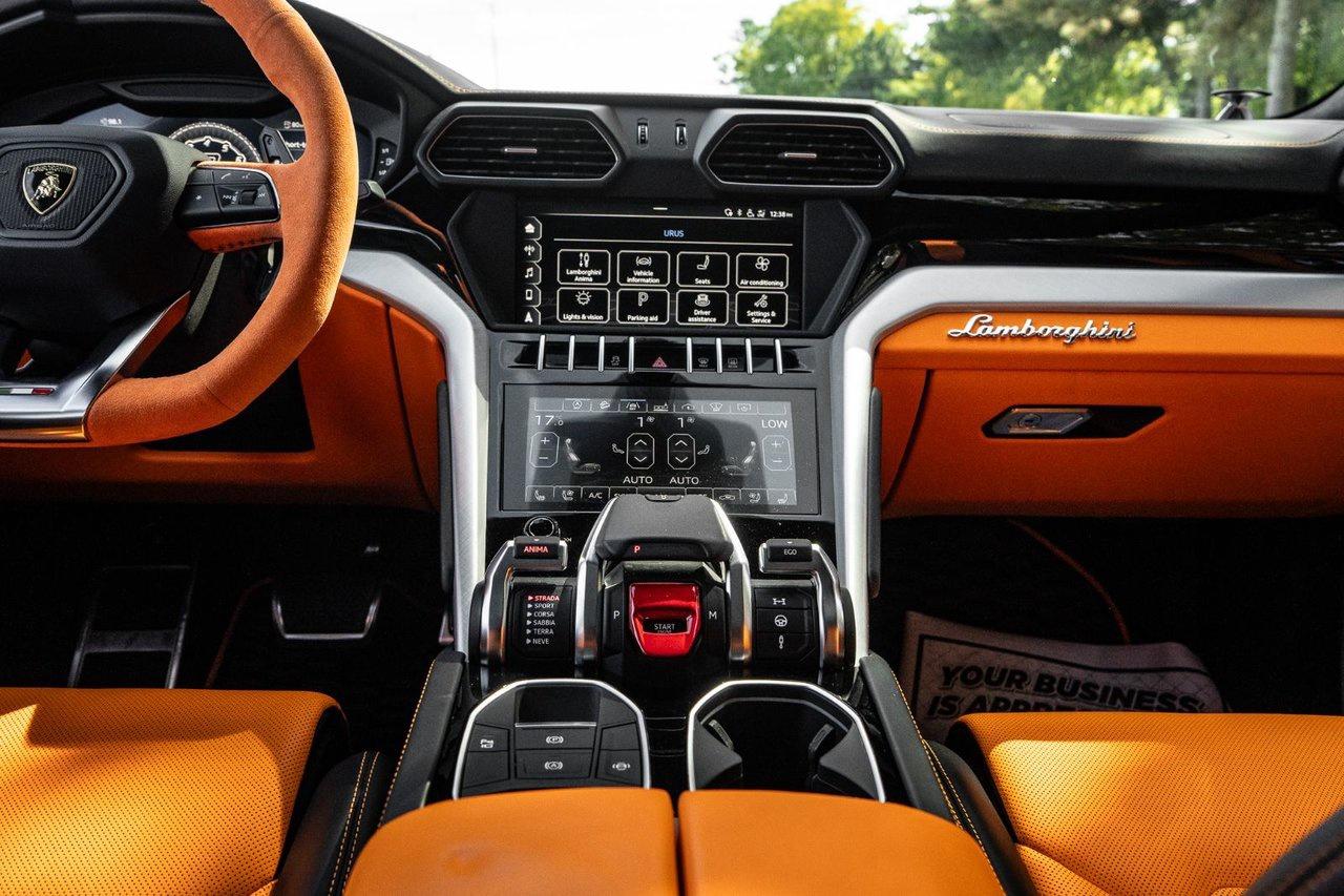 2019 Lamborghini Urus  Photo