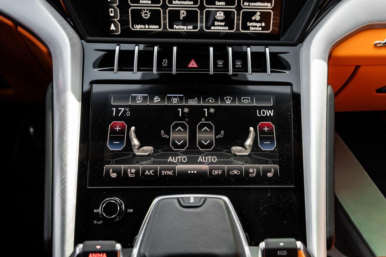 2019 Lamborghini Urus  Photo