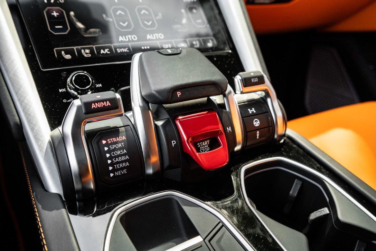 2019 Lamborghini Urus  Photo